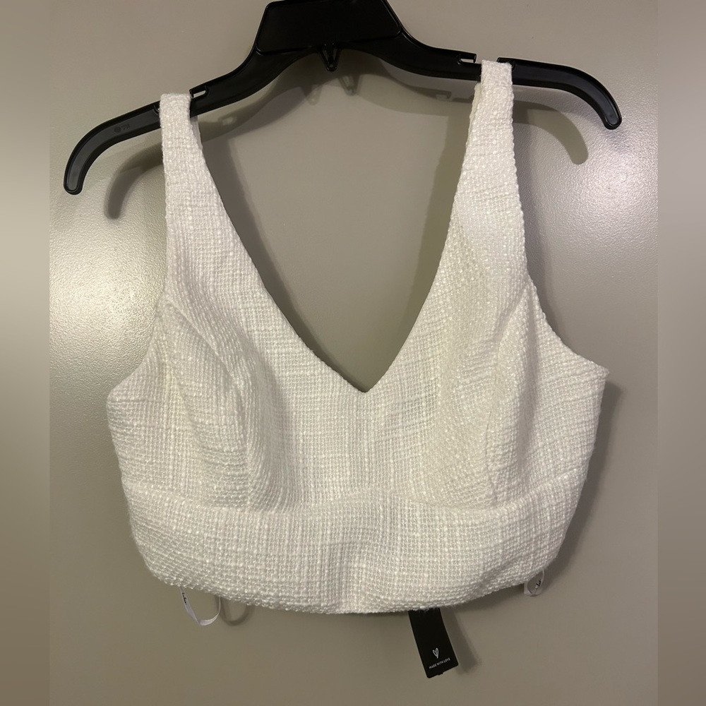 NWT Lulu’s Ivory Tweed Crop Top size M
